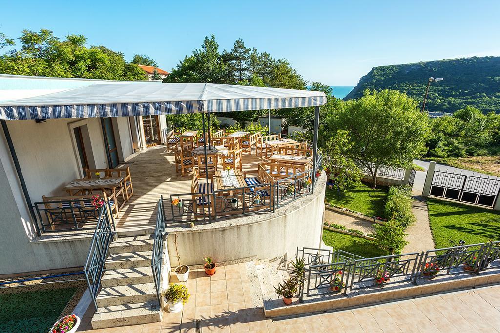 Aparthotel Prostor Kavarna Kültér fotó